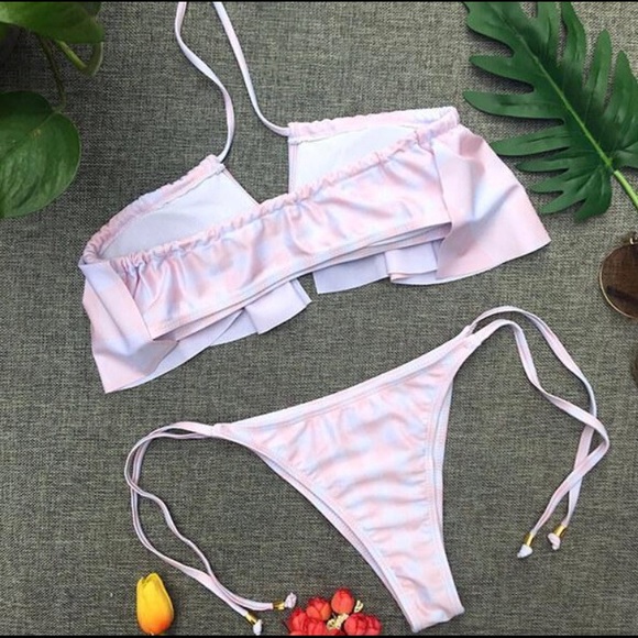 Two piece ruffle bikini - Picture 2 of 2